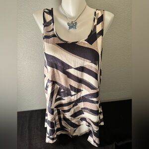 Le chateau women’s geometric tank size L